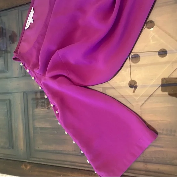 Trina Turk Amor Cold Shoulders Magenta Top Size S - Picture 10 of 11